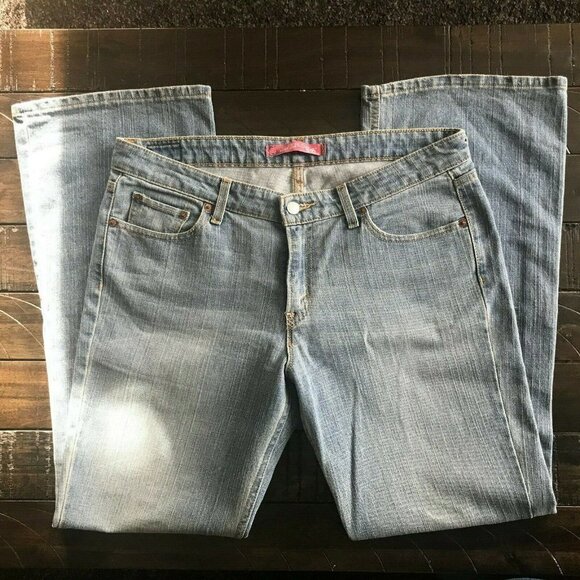 Women's Levi’s 518 Super Low Blue Bootcut Jeans - Picture 3 of 7